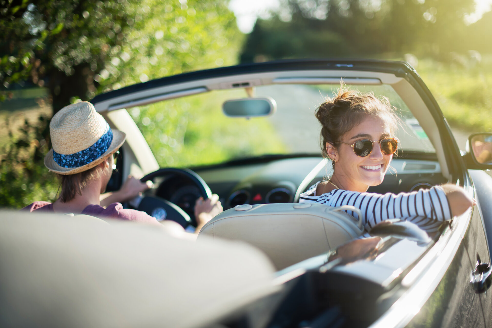 Cabrio Saison 2022 – So machst du dein Auto für den Frühling startklar!