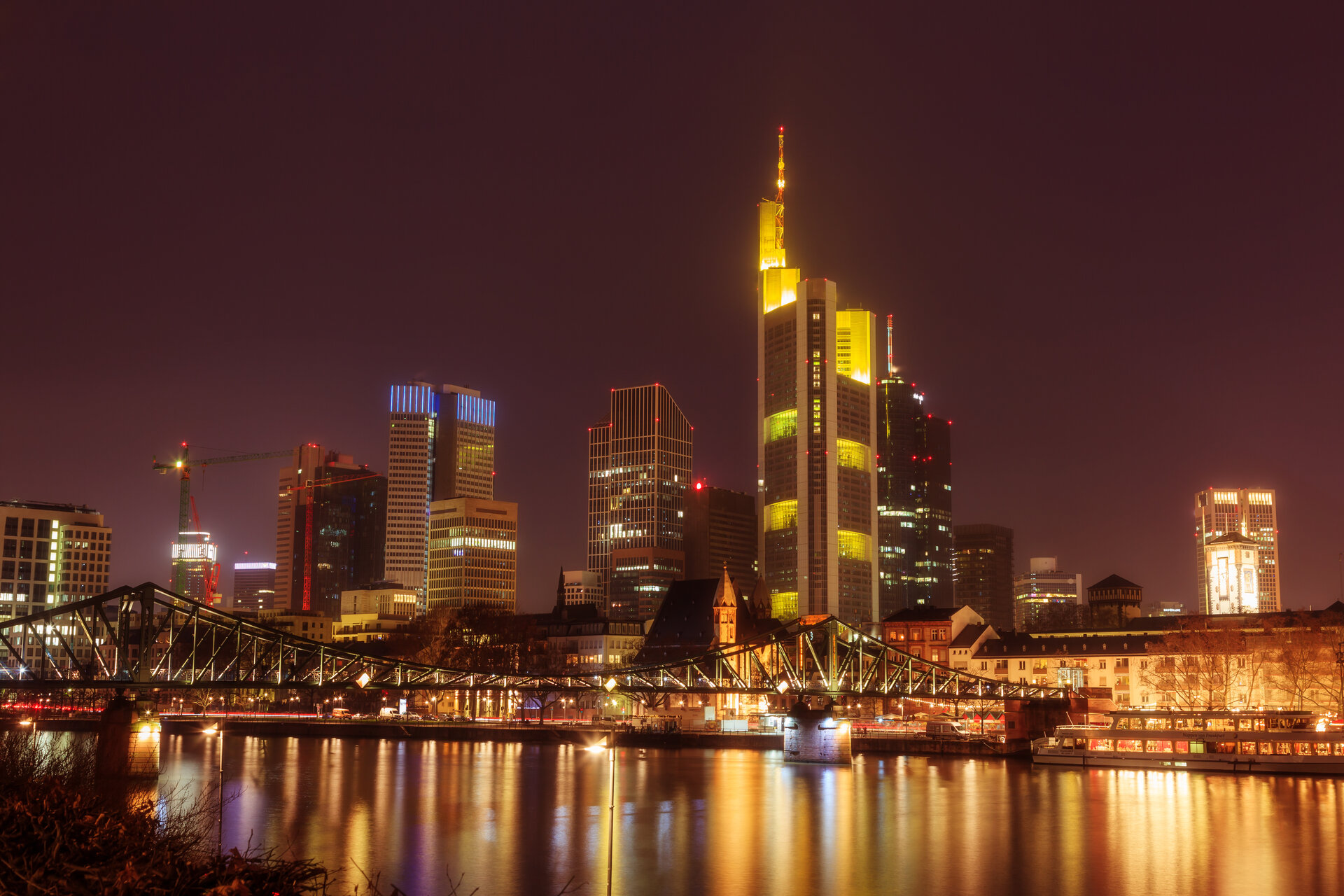 Was hat Frankfurts Nachtleben zu bieten?“